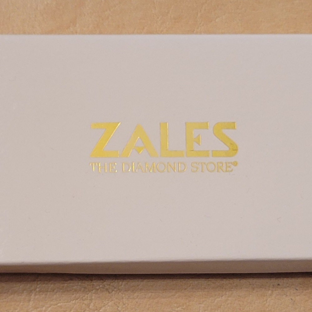 Pearl necklace from Zales
